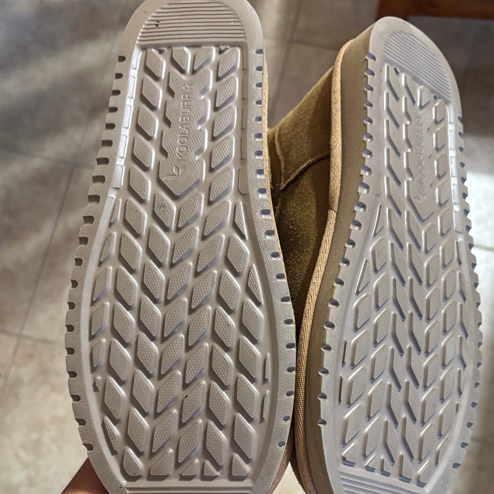 Koolaburra Tan Suede Boots with Shearling Trim - Picture 10 of 11